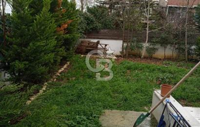 Geniş ferah bahçeli satılık villa