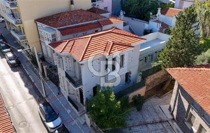 İzmir Konak Güzelyalı Restorasyonu Bitmiş Satılık Dubleks 4+1 Ev