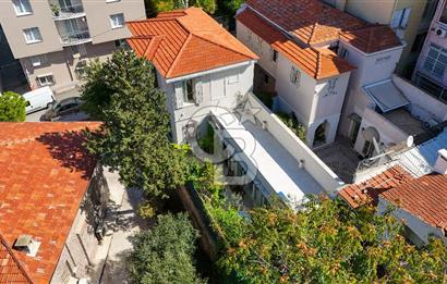 İzmir Konak Güzelyalı Restorasyonu Bitmiş Satılık Dubleks 4+1 Ev