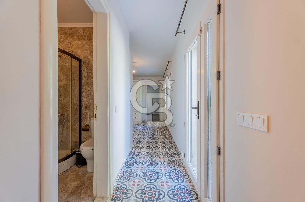 İzmir Konak Güzelyalı Restorasyonu Bitmiş Satılık Dubleks 4+1 Ev