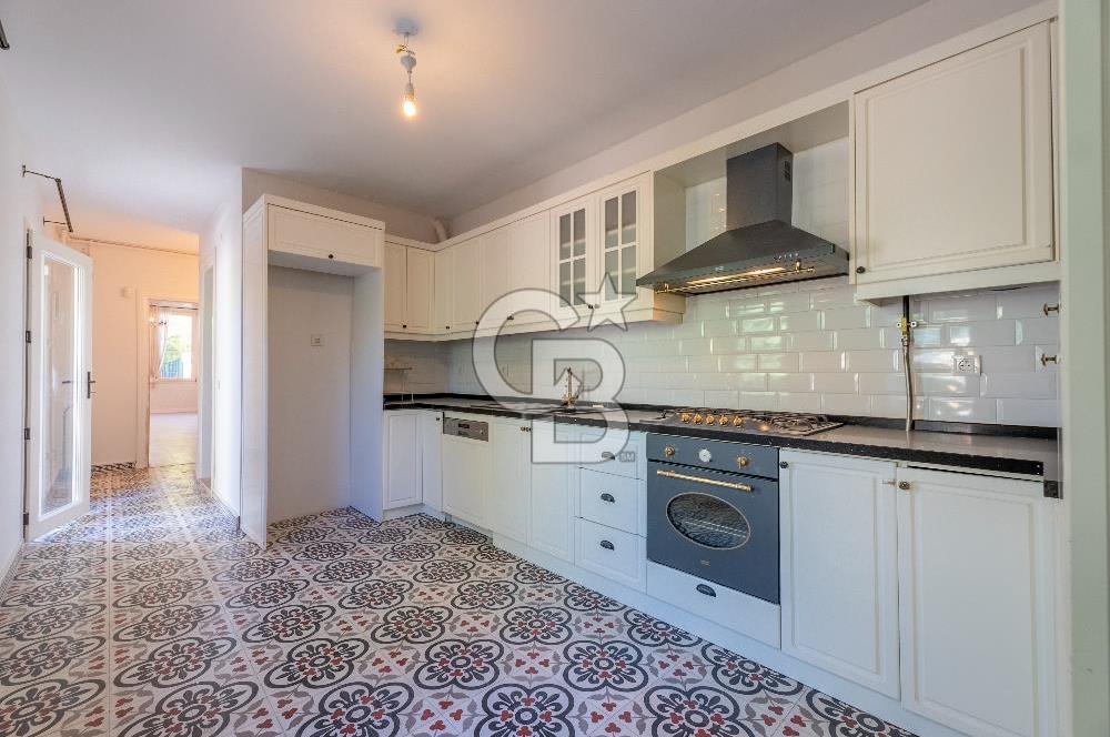 İzmir Konak Güzelyalı Restorasyonu Bitmiş Satılık Dubleks 4+1 Ev