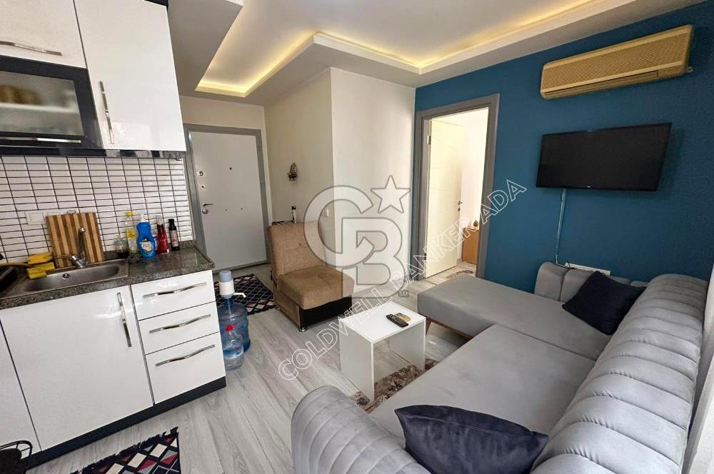 KUŞADASI SAHİLE 70 METRE MESAFEDE EŞYALI KİRALIK 1+1 DAİRE
