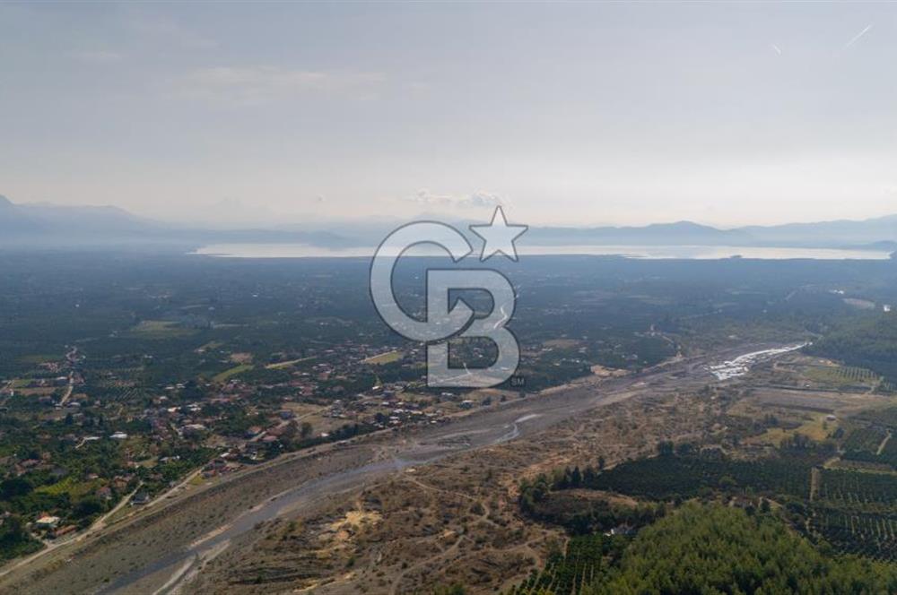 CB MARİNA'DAN DÖĞÜŞBELEN'DE NEHİR VE ORMAN MANZARALI SATILIK EV