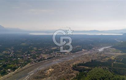 CB MARİNA'DAN DÖĞÜŞBELEN'DE NEHİR VE ORMAN MANZARALI SATILIK EV