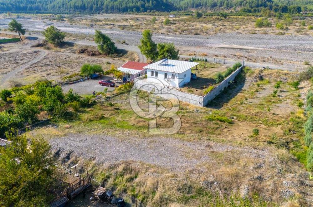 CB MARİNA'DAN DÖĞÜŞBELEN'DE NEHİR VE ORMAN MANZARALI SATILIK EV