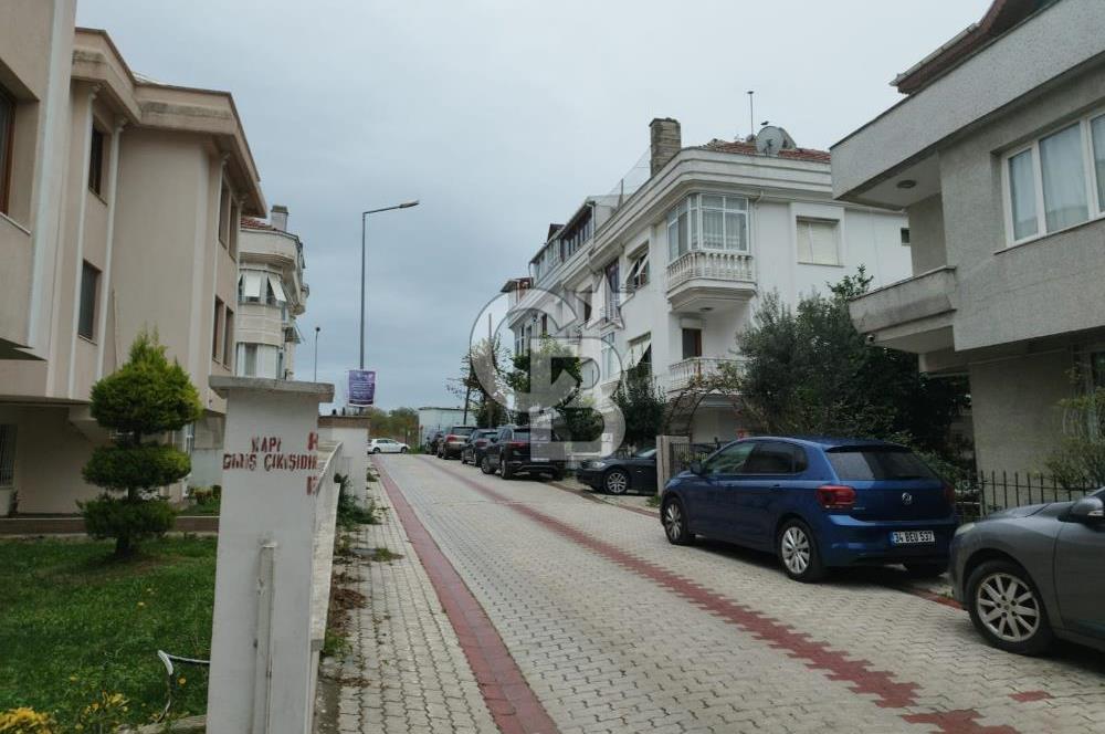 CB Mehmet Florya Şenlikköy'de satılık dubleks daire 3+1