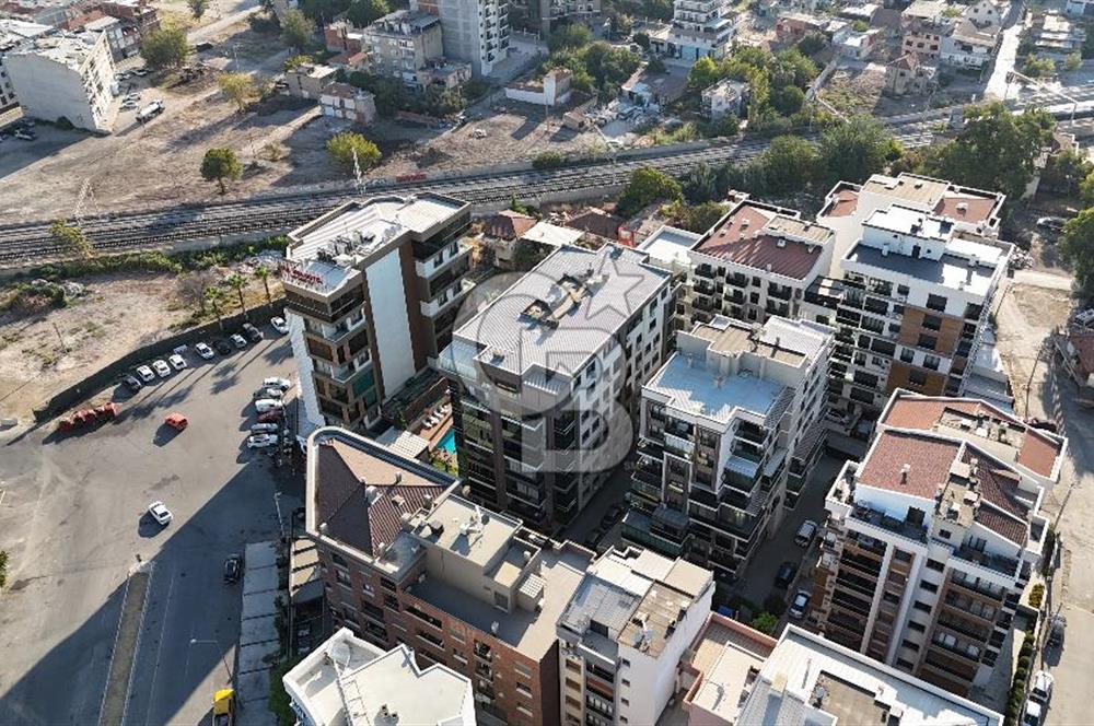 Karşıyaka Mavişehir Yalı Mah Elara Sitesi Satılık 1+1 Daire
