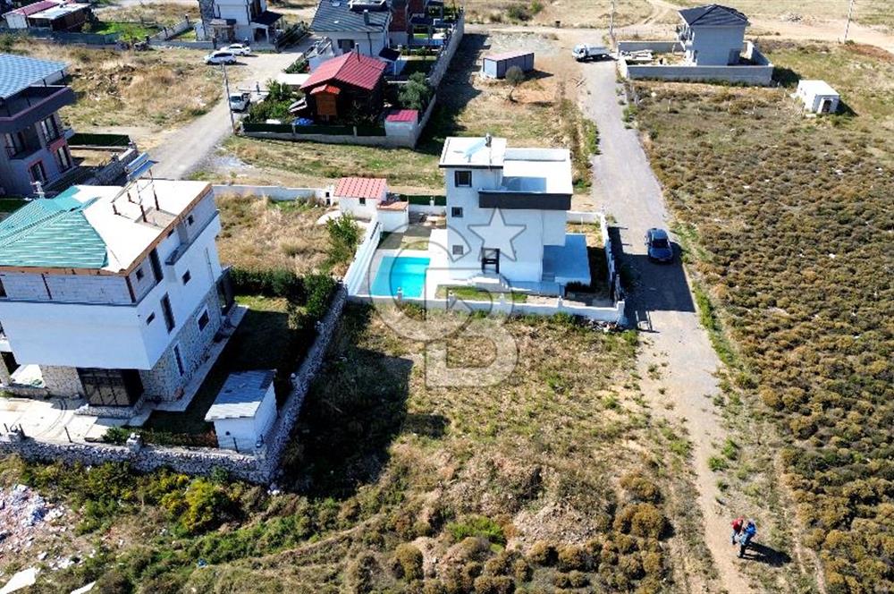 Seferihisar Ulamışta Villa Ruhsatlı Projesi Çizilmiş Arsa