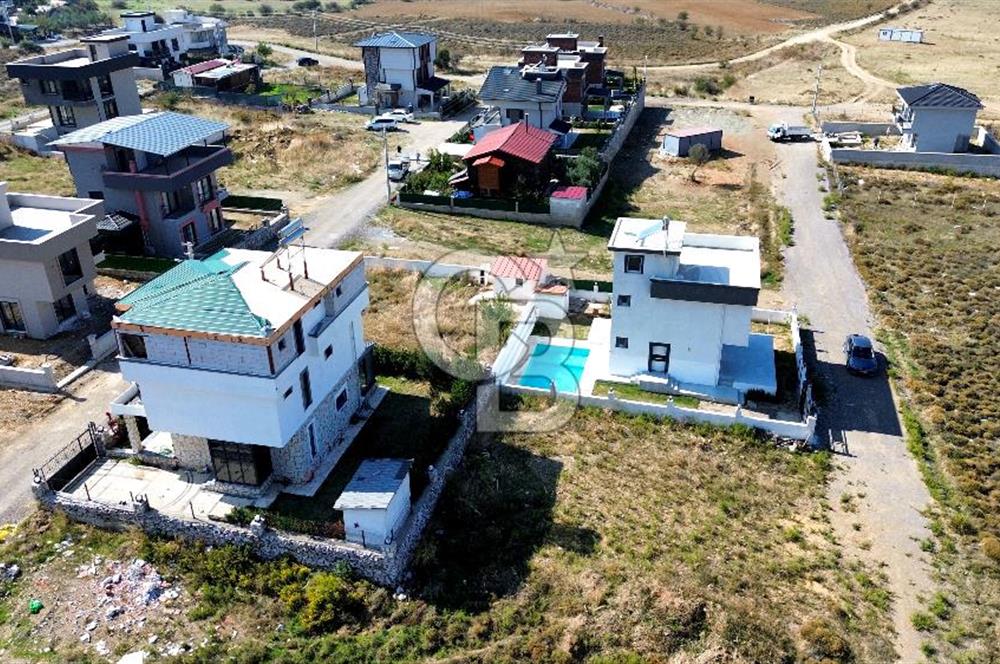 Seferihisar Ulamışta Villa Ruhsatlı Projesi Çizilmiş Arsa