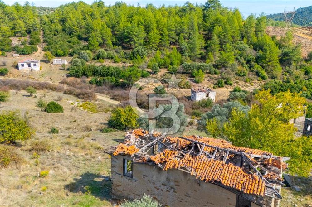 CB MARİNA'DAN KAPUBAĞ'DA GÖL MANZARALI SATILIK KARGİR EV VE TARLA