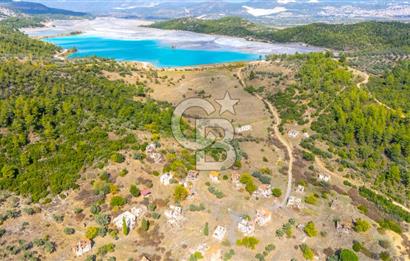 CB MARİNA'DAN KAPUBAĞ'DA GÖL MANZARALI SATILIK KARGİR EV VE TARLA