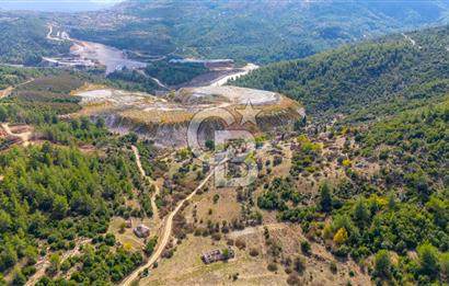 CB MARİNA'DAN KAPUBAĞ'DA GÖL MANZARALI SATILIK KARGİR EV VE TARLA