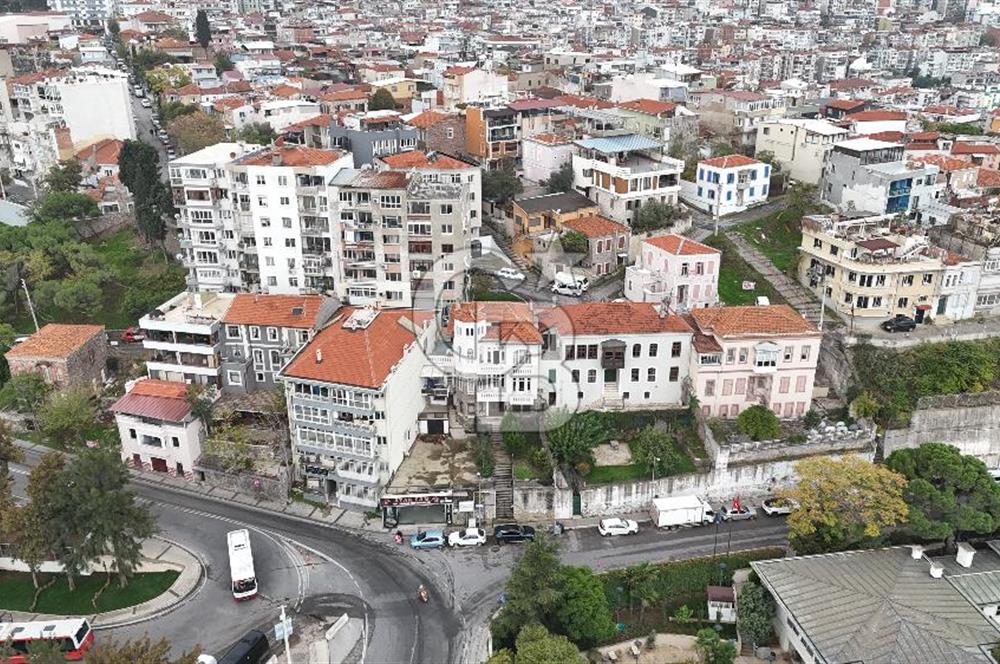 İZMİR VARYANT ÜZERİNDE TARİHİ VE MİMARİ DEĞERİYLE NADİR BULUNAN SATILIK KONAK