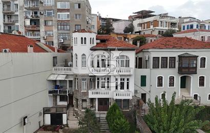 İZMİR VARYANT ÜZERİNDE TARİHİ VE MİMARİ DEĞERİYLE NADİR BULUNAN SATILIK KONAK