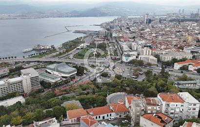 İZMİR VARYANT ÜZERİNDE TARİHİ VE MİMARİ DEĞERİYLE NADİR BULUNAN SATILIK KONAK