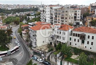 İZMİR VARYANT ÜZERİNDE TARİHİ VE MİMARİ DEĞERİYLE NADİR BULUNAN SATILIK KONAK
