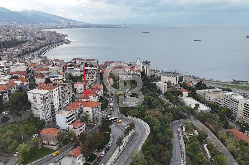 İZMİR VARYANT ÜZERİNDE TARİHİ VE MİMARİ DEĞERİYLE NADİR BULUNAN SATILIK KONAK