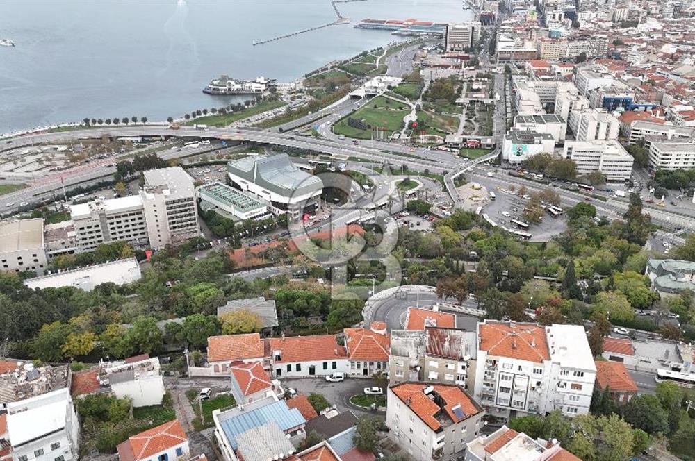 İZMİR VARYANT ÜZERİNDE TARİHİ VE MİMARİ DEĞERİYLE NADİR BULUNAN SATILIK KONAK