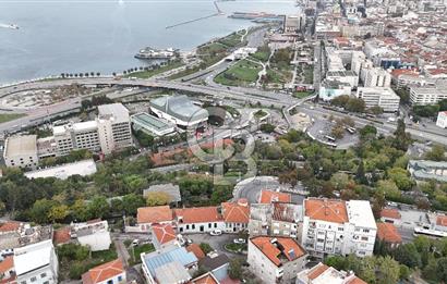 İZMİR VARYANT ÜZERİNDE TARİHİ VE MİMARİ DEĞERİYLE NADİR BULUNAN SATILIK KONAK