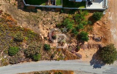 Datça Burgaz'da Satılık 550 m² İmarlı Arsa - Köşe Parsel
