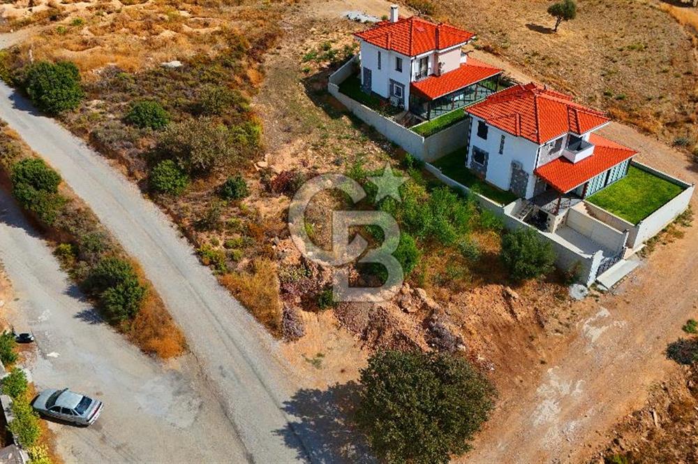 Datça Burgaz'da Satılık 550 m² İmarlı Arsa - Köşe Parsel