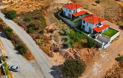 Datça Burgaz'da Satılık 550 m² İmarlı Arsa - Köşe Parsel
