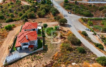Datça Burgaz'da Satılık 550 m² İmarlı Arsa - Köşe Parsel