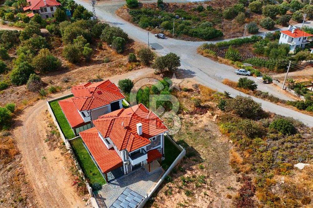 Datça Burgaz'da Satılık 550 m² İmarlı Arsa - Köşe Parsel