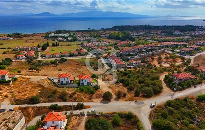 Datça Burgaz'da Satılık 550 m² İmarlı Arsa - Köşe Parsel