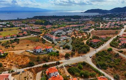 Datça Burgaz'da Satılık 550 m² İmarlı Arsa - Köşe Parsel