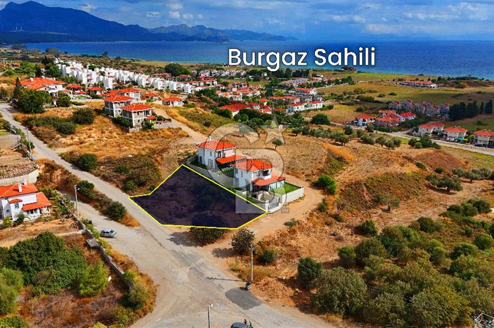 Datça Burgaz'da Satılık 550 m² İmarlı Arsa - Köşe Parsel
