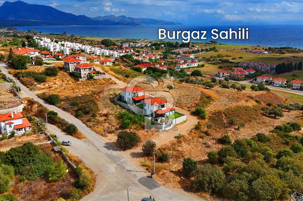 Datça Burgaz'da Satılık 550 m² İmarlı Arsa - Köşe Parsel