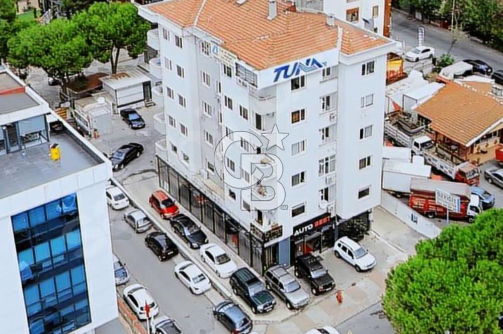 MALTEPE METRO DURAĞI ÇIKIŞINDA KİRALIK BÜRO-OFİS