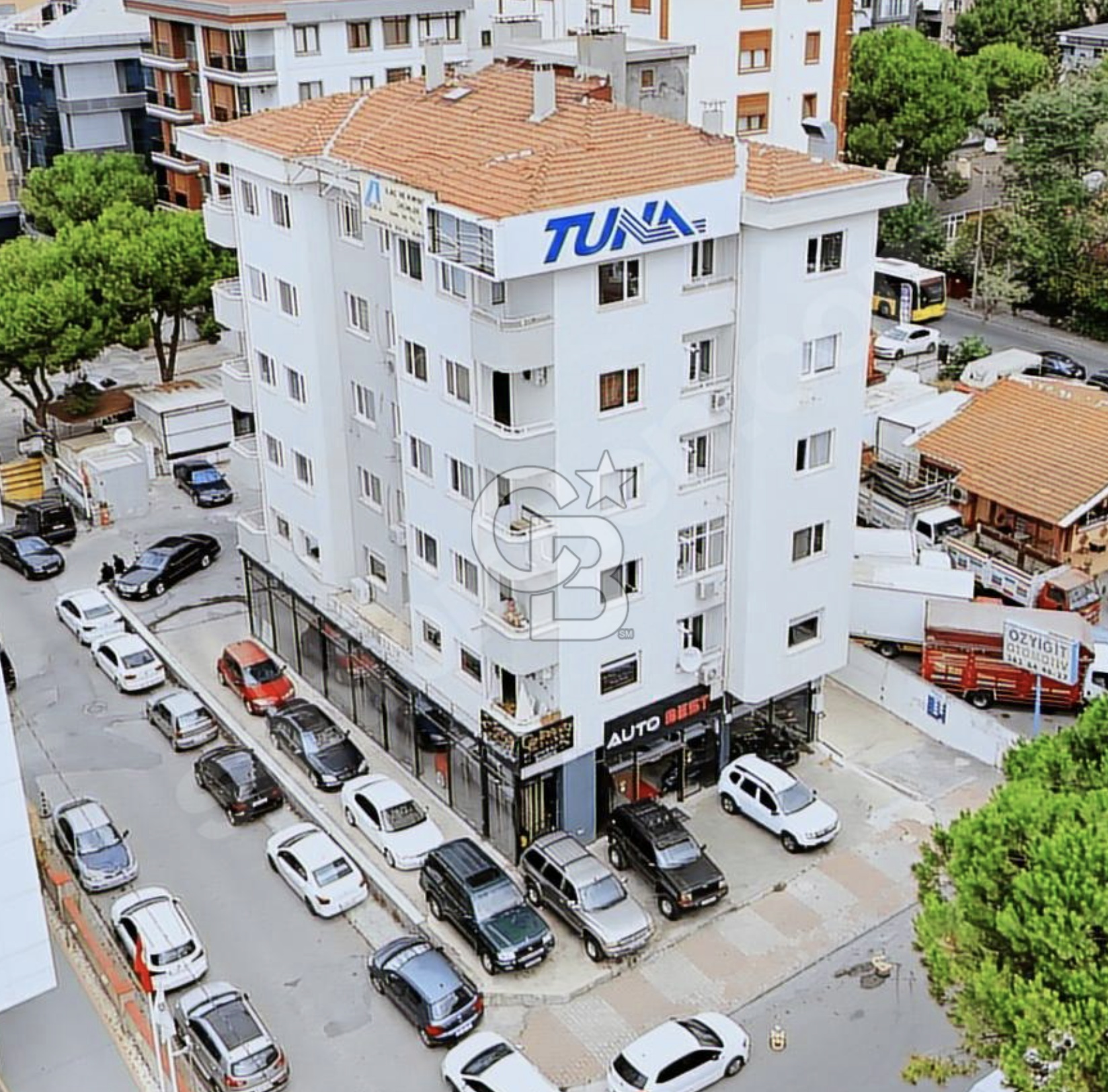 MALTEPE METRO DURAĞI ÇIKIŞINDA KİRALIK BÜRO-OFİS