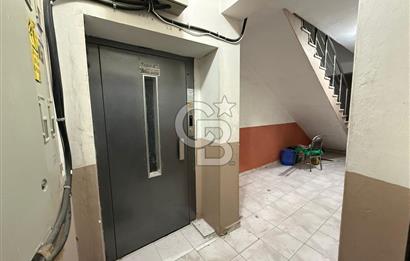 Küçükçekmece İnönü'de, Otoparklı, 1.000m2, Komple Kiralık Bina