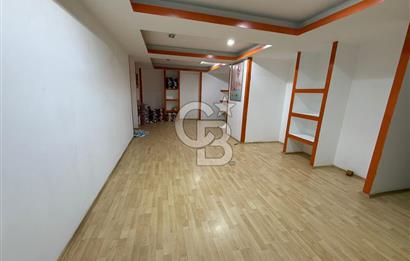 Küçükçekmece İnönü'de, Otoparklı, 1.000m2, Komple Kiralık Bina