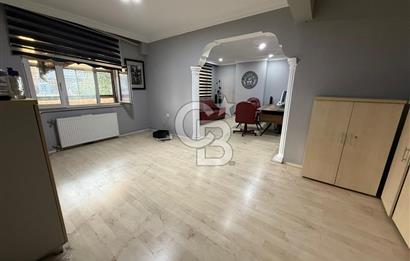 Küçükçekmece İnönü'de, Otoparklı, 1.000m2, Komple Kiralık Bina