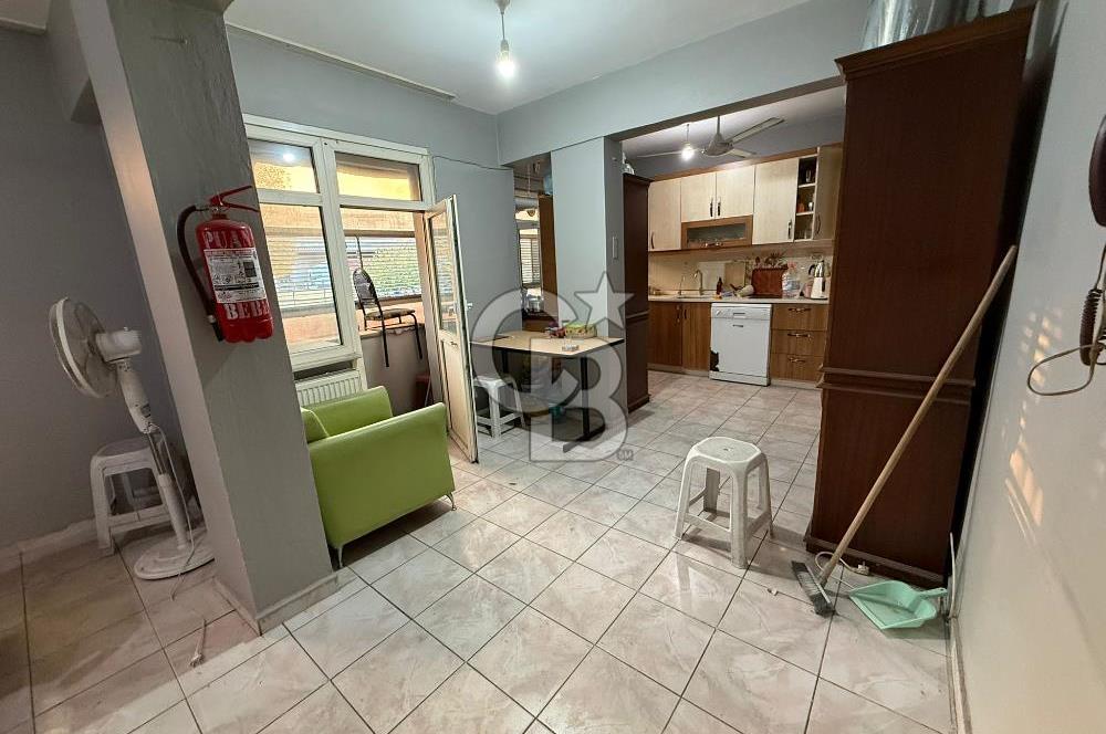 Küçükçekmece İnönü'de, Otoparklı, 1.000m2, Komple Kiralık Bina
