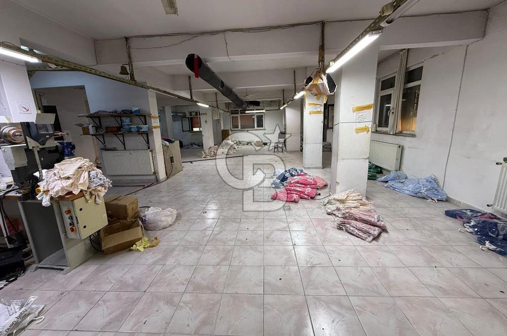Küçükçekmece İnönü'de, Otoparklı, 1.000m2, Komple Kiralık Bina