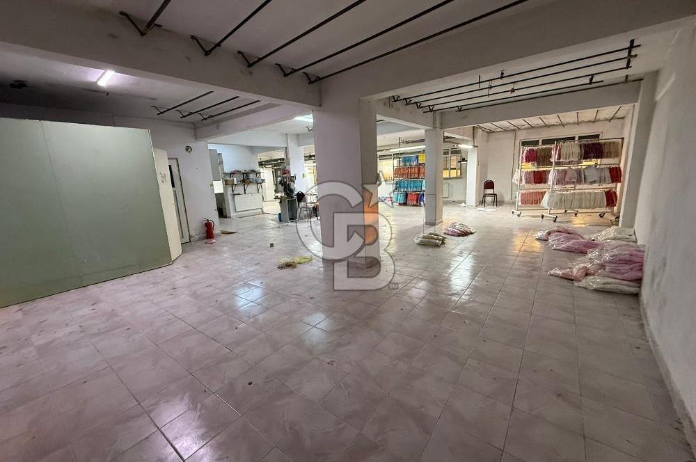 Küçükçekmece İnönü'de, Otoparklı, 1.000m2, Komple Kiralık Bina