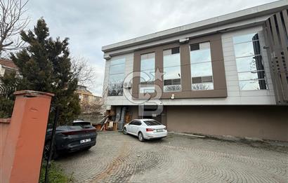 Küçükçekmece İnönü'de, Otoparklı, 1.000m2, Komple Kiralık Bina