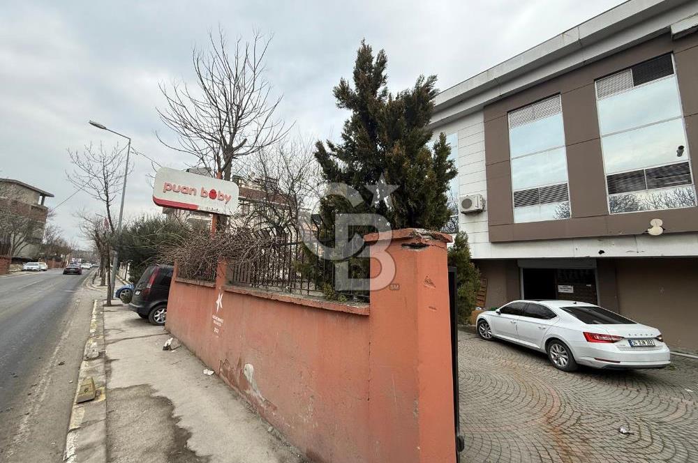 Küçükçekmece İnönü'de, Otoparklı, 1.000m2, Komple Kiralık Bina
