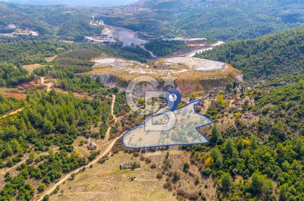 CB MARİNA'DAN KAPUBAĞ'DA GÖL MANZARALI SATILIK KARGİR EV VE TARLA