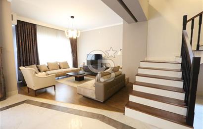 SİTE İÇNDE LÜX YAPILI 7/24 GÜVENLİK GENİŞ BAHÇE ALANLI 5+2 VİLLA