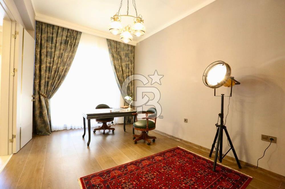 SİTE İÇNDE LÜX YAPILI 7/24 GÜVENLİK GENİŞ BAHÇE ALANLI 5+2 VİLLA