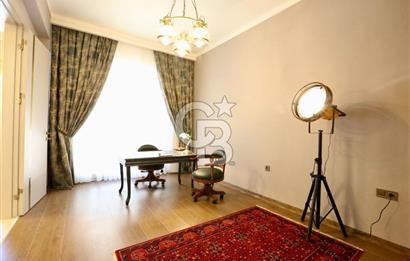 SİTE İÇNDE LÜX YAPILI 7/24 GÜVENLİK GENİŞ BAHÇE ALANLI 5+2 VİLLA