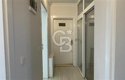 Urla Atatürk Mahallesinde Geniş Bahçeli Satılık 6+1 Villa