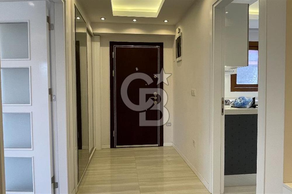 Urla Atatürk Mahallesinde Geniş Bahçeli Satılık 6+1 Villa