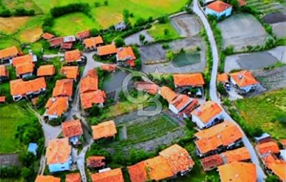 Balıkesir/Dursunbey "Yassıören'de"2644m2 köy dibinde süper arazi