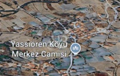 Balıkesir/Dursunbey "Yassıören'de"2644m2 köy dibinde süper arazi